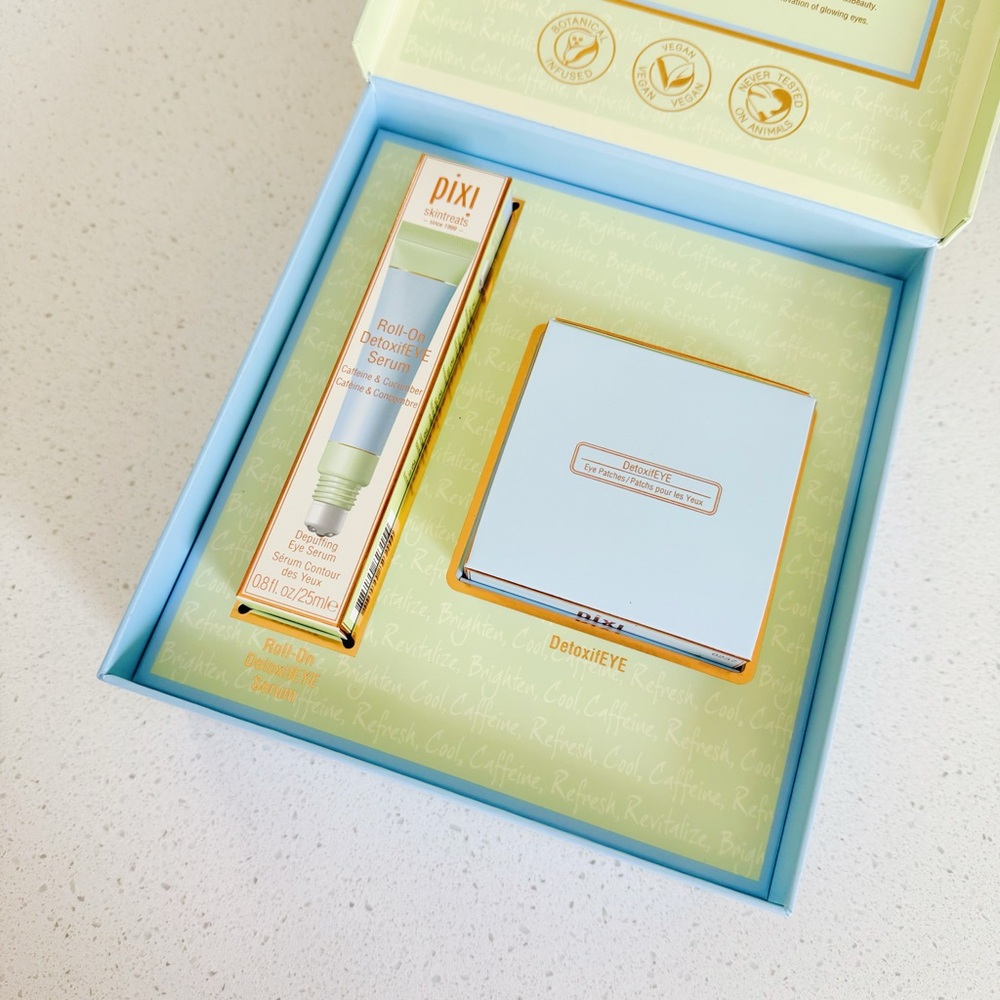 Pixi PR Gift - DetoxifEYE package